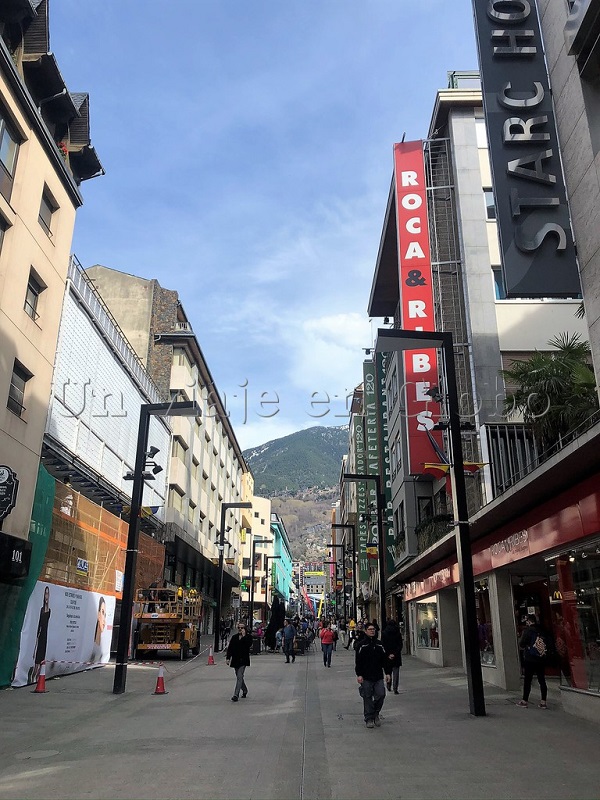 Avenida Meritxell Andorra