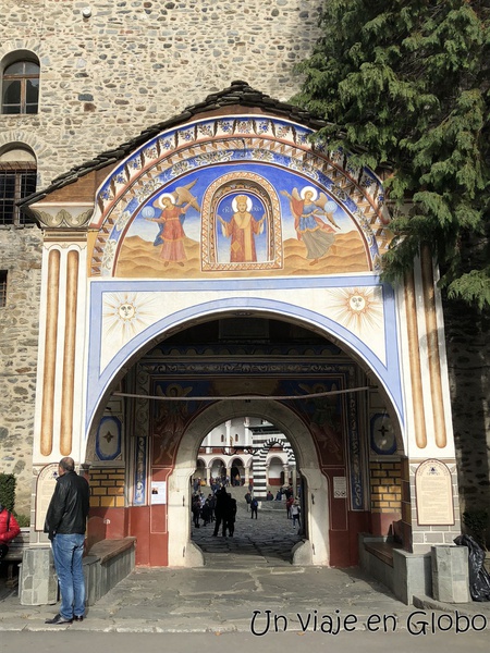 Entrada Monasterio Rila Bulgaria