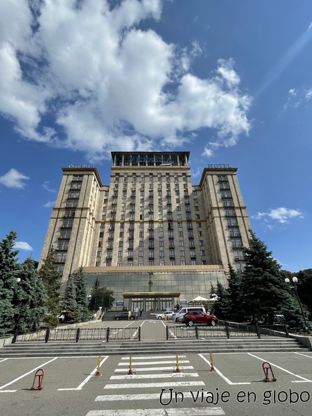 Hotel Ucrania, Kiev