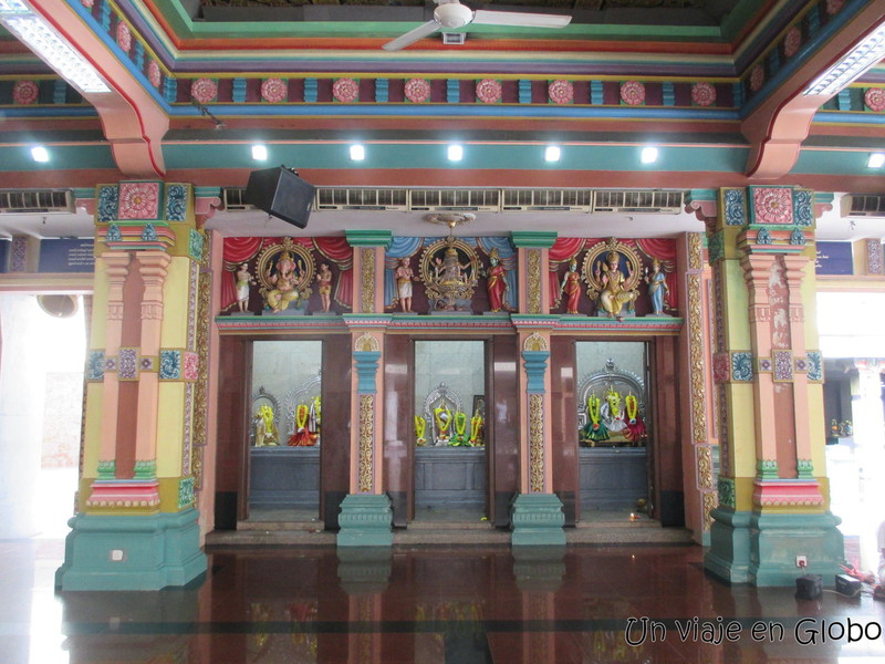 Interior Templo hindú -Sri Mahamariammam Kuala Lumpur