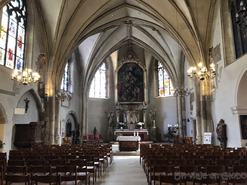 Interior Église Saint-Michel Luxemburgo