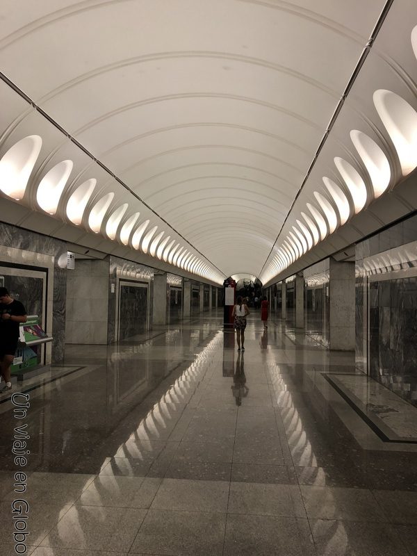 Metro Moscú