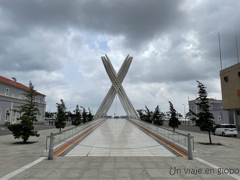 Monumento al soldado desconocido Luanda