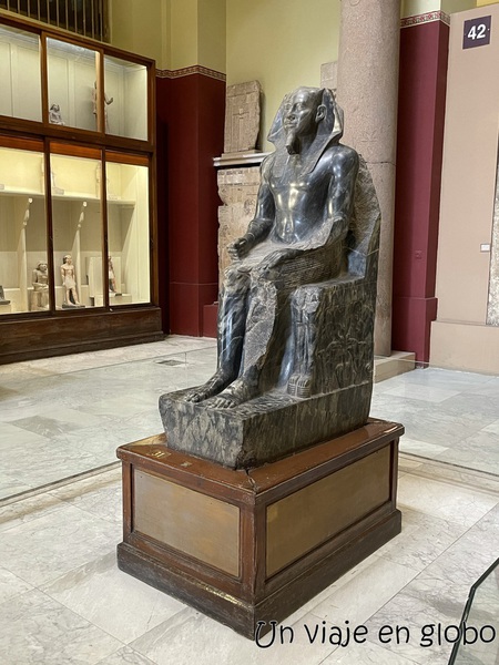 Estatua faraón Kefrén