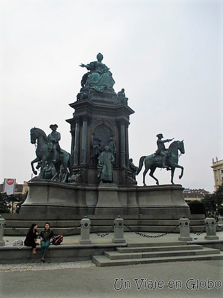 Plaza Maria Teresa Viena
