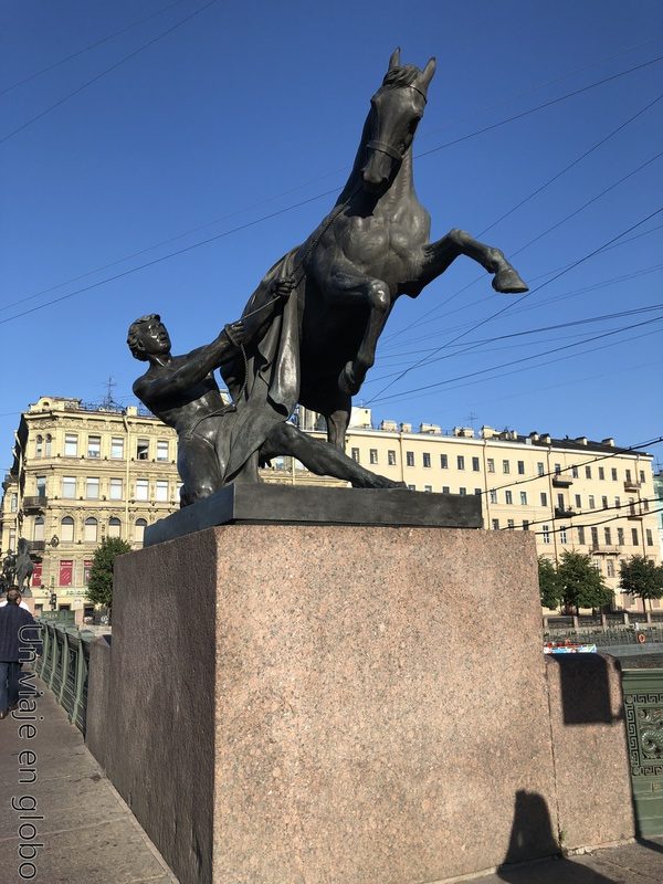 Estatuas Puente Anichkov, San Petersburgo