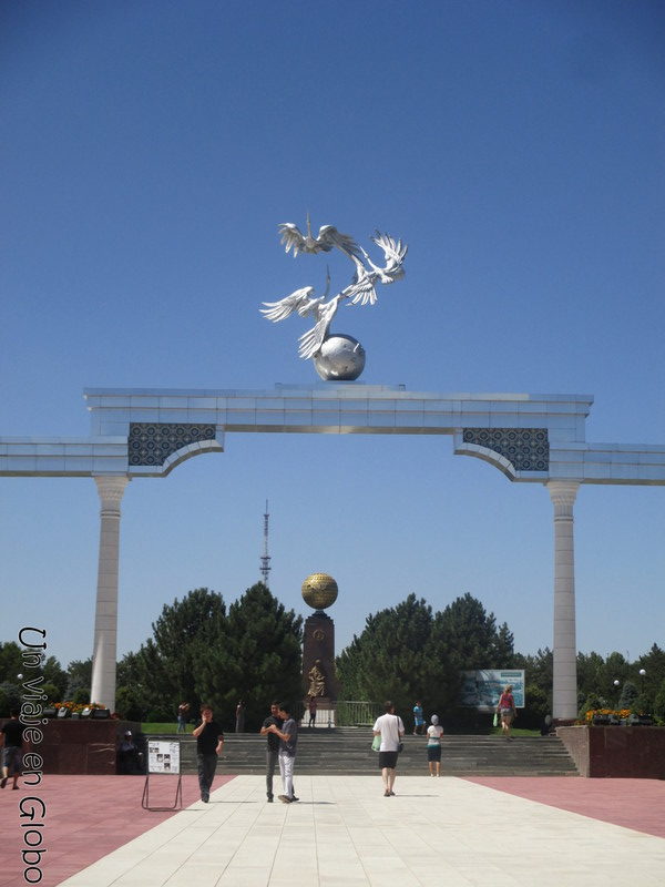 Arco Plaza de la Independencia Tashket