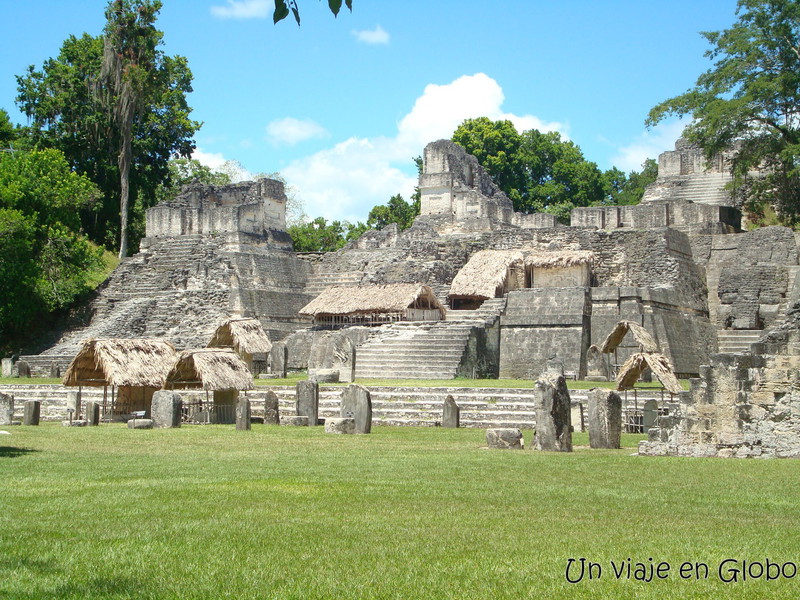 La necrópolis real  Tikal