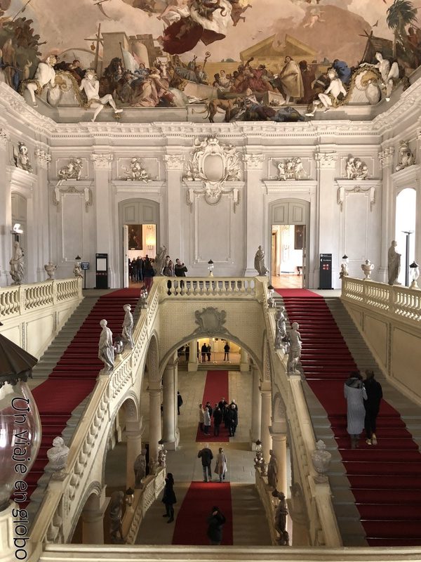 Escalera ingreso Residencia de Wurzburgo