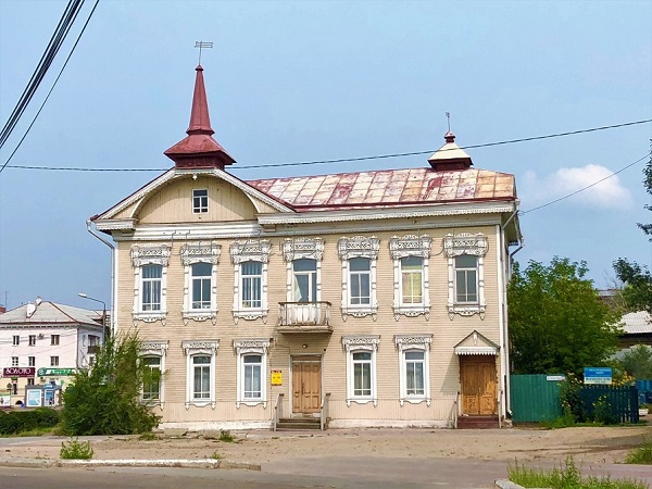 Típicas casitas de la Siberia 