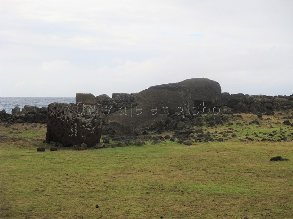 ​Ahu Te Pito Kura - Isla de Pascua